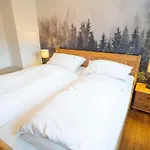 Naturion فندق